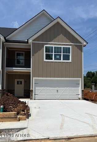 100 Lombardy Lane, Oak Ridge, TN 37830