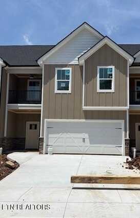 102 Lombardy Lane, Oak Ridge, TN 37830