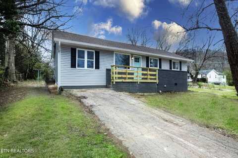 1300 E Red Bud Rd, Knoxville, TN 37920