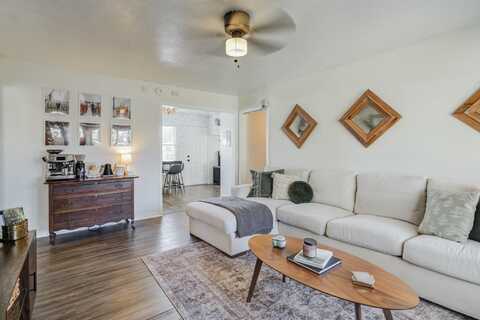 3311 1st Place, Lubbock, TX 79415