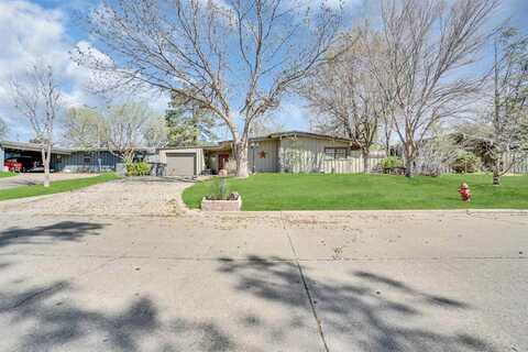 209 NW Mockingbird Ln, Lawton, OK 73507