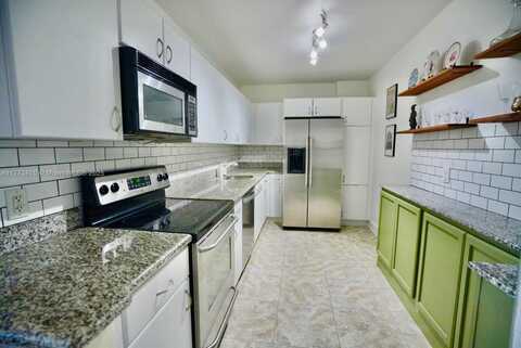 401 69th St, Miami Beach, FL 33141
