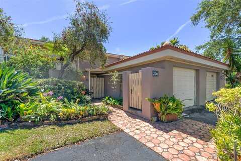 206 ST ANDREWS ROAD, Hollywood, FL 33021