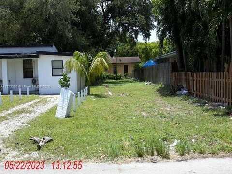 6040 Arthur St, Hollywood, FL 33024