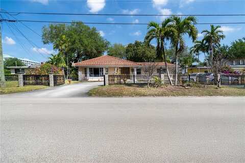 85 NW 165th St, Miami, FL 33169