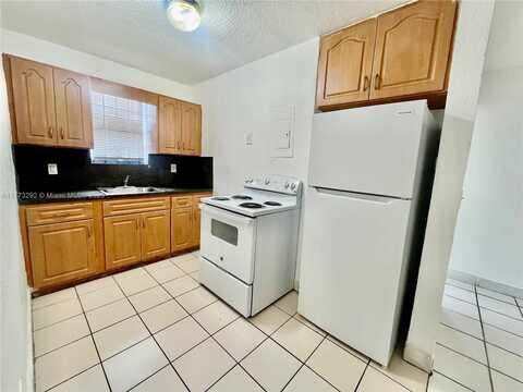 701 NW 7th Ave, Hallandale Beach, FL 33009
