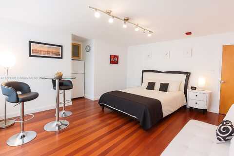 420 15th St, Miami Beach, FL 33139