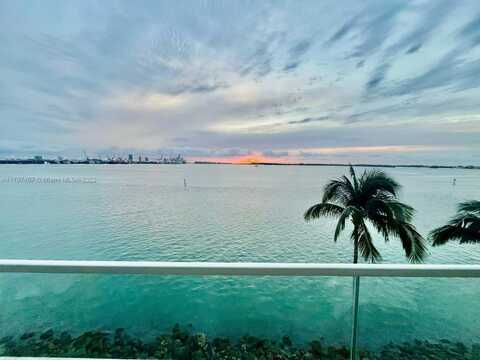 800 NE Claughton Island Dr, Miami, FL 33131