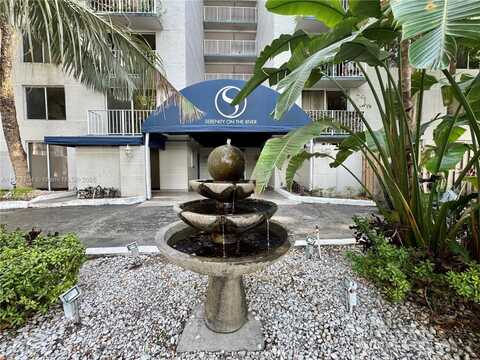 1740 NW N River Dr, Miami, FL 33125