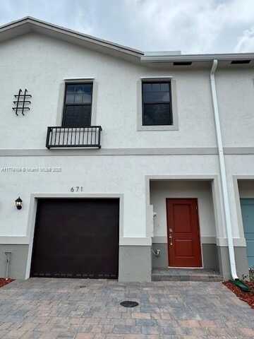 669 NW 6th Ter, Florida City, FL 33034