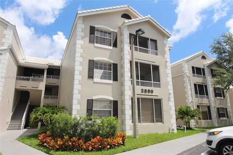 2890 N Oakland Forest Dr, Oakland Park, FL 33309