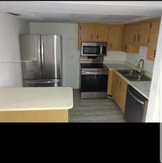 4123 Oak Terrace Dr, Green Acres, FL 33463