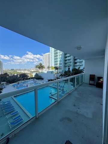 1800 N Bayshore Dr, Miami, FL 33132