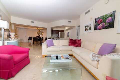 20000 E Country Club Dr, Aventura, FL 33180
