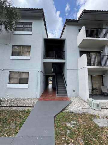7135 NW 179th St, Hialeah, FL 33015