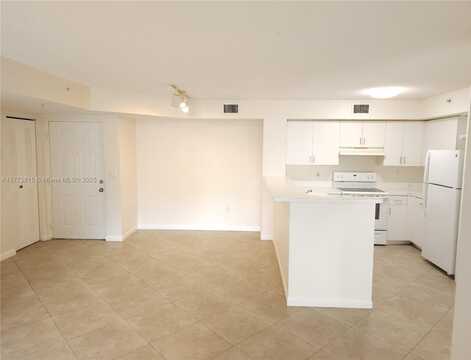 2011 Renaissance Blvd, Miramar, FL 33025