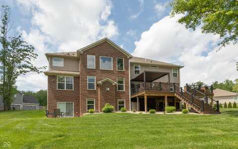 1527 Canyon Oak Lane, Columbus, IN 47201