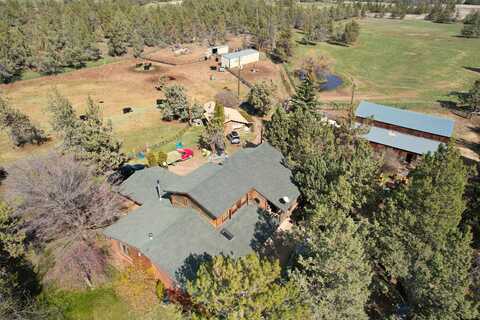 5910 NE 41st Street, Redmond, OR 97756