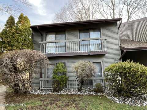 21 Auburn Court, Red Bank, NJ 07701