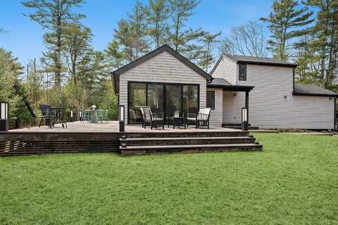 761 E Hampton Sag Harbor Turnpike, East Hampton, NY 11963