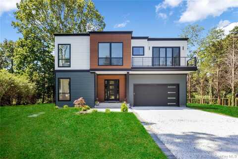600 Glenn Road, Southold, NY 11971