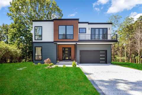 600 Glenn Road, Southold, NY 11971