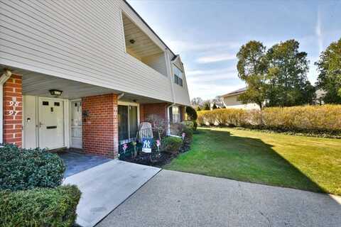100 Palo Alto Drive, Plainview, NY 11803
