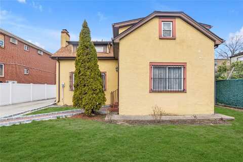 147-49 84 Road, Briarwood, NY 11435