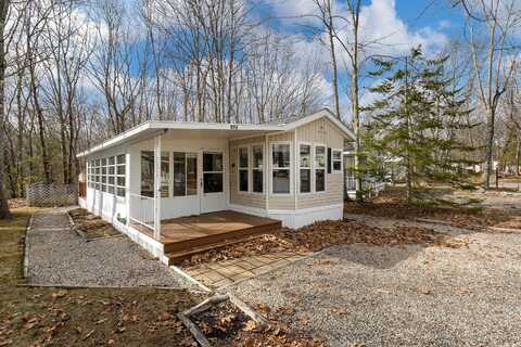 1 Robinson Way, Kennebunk, ME 04043