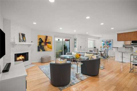 11100 Acama Street, Studio City, CA 91602