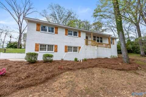 7916 Valley View Drive SE, Huntsville, AL 35802
