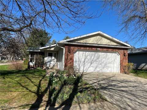 1654 Oakwood Cir, Wooster, OH 44691