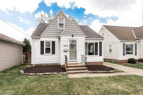 5963 Maplewood Road, Mayfield Heights, OH 44124