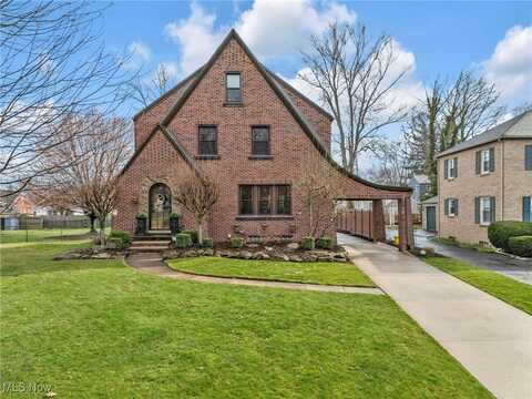 210 35th Street NW, Canton, OH 44709