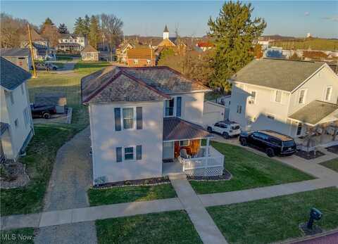 131 Maple Street SW, Sugarcreek, OH 44681