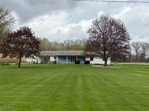 17900 Western Reserve Road, North Benton, OH 44449