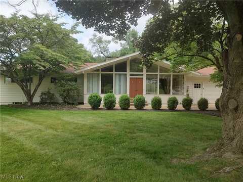 2147 Fulton Drive, Coshocton, OH 43812