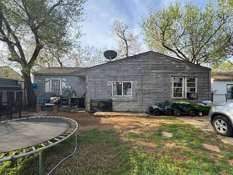 2742 SW I Ave, Lawton, OK 73505