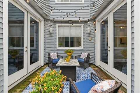 4719 ANNUNCIATION Street, New Orleans, LA 70115
