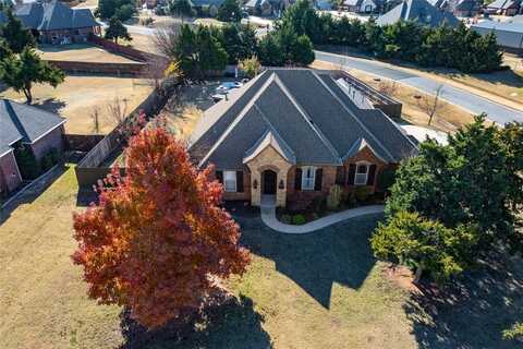 624 E Olivia Terrace, Mustang, OK 73064