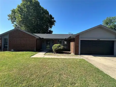 3306 Rambling Oaks Drive, Norman, OK 73072