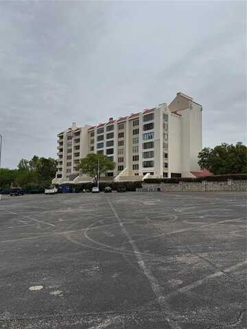 2105 Reflection Bay Drive, Arlington, TX 76013