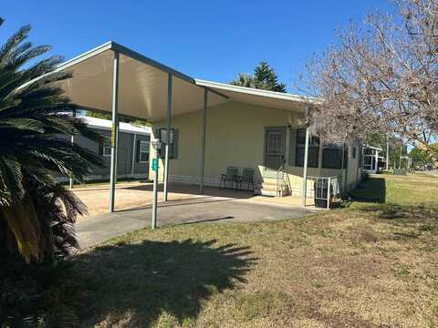 2463 Lakeside Drive, Leesburg, FL 34788