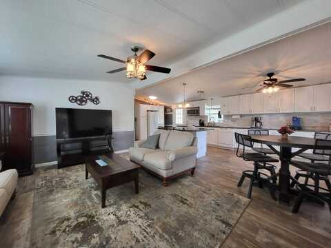 5472 Halifax Drive, Sarasota, FL 34233