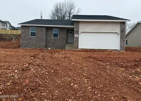 1202 Justin's Trail Road, Neosho, MO 64850