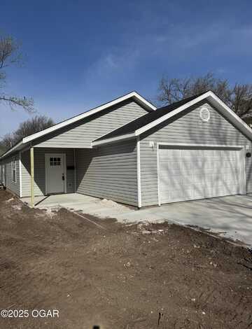 320 S Liberty Street, Webb City, MO 64870