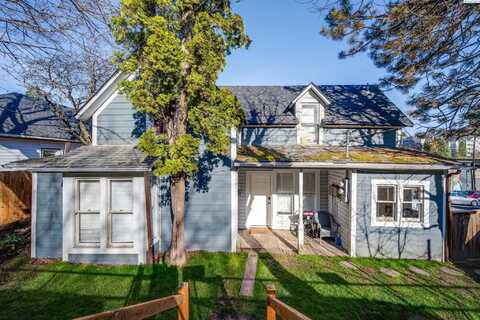 215 SE Spring St, Pullman, WA 99163