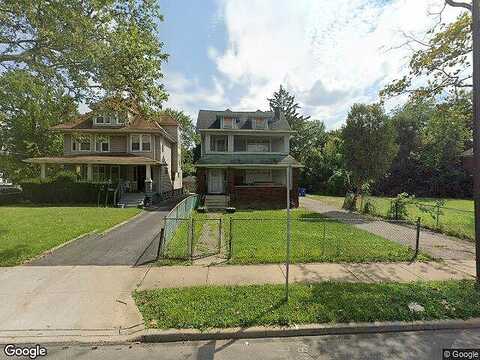 Miles, CLEVELAND, OH 44105