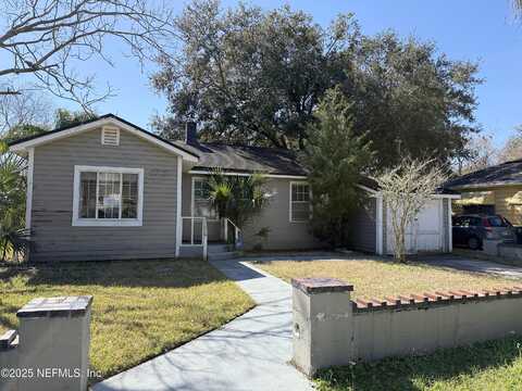 Orlando N Circle, Jacksonville, FL 32207