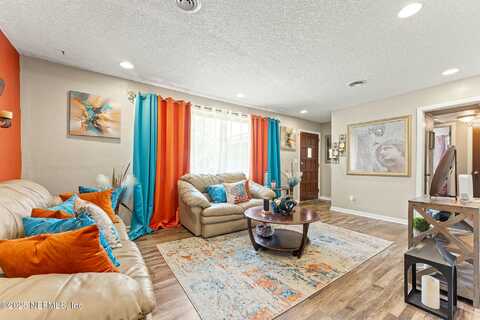 Gaillardia, JACKSONVILLE, FL 32211